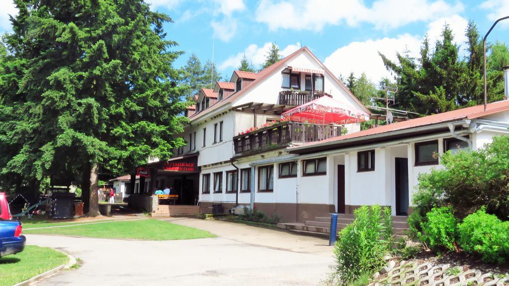 Juniorcamp Nova Zivohost Hotel Křečovice Kültér fotó