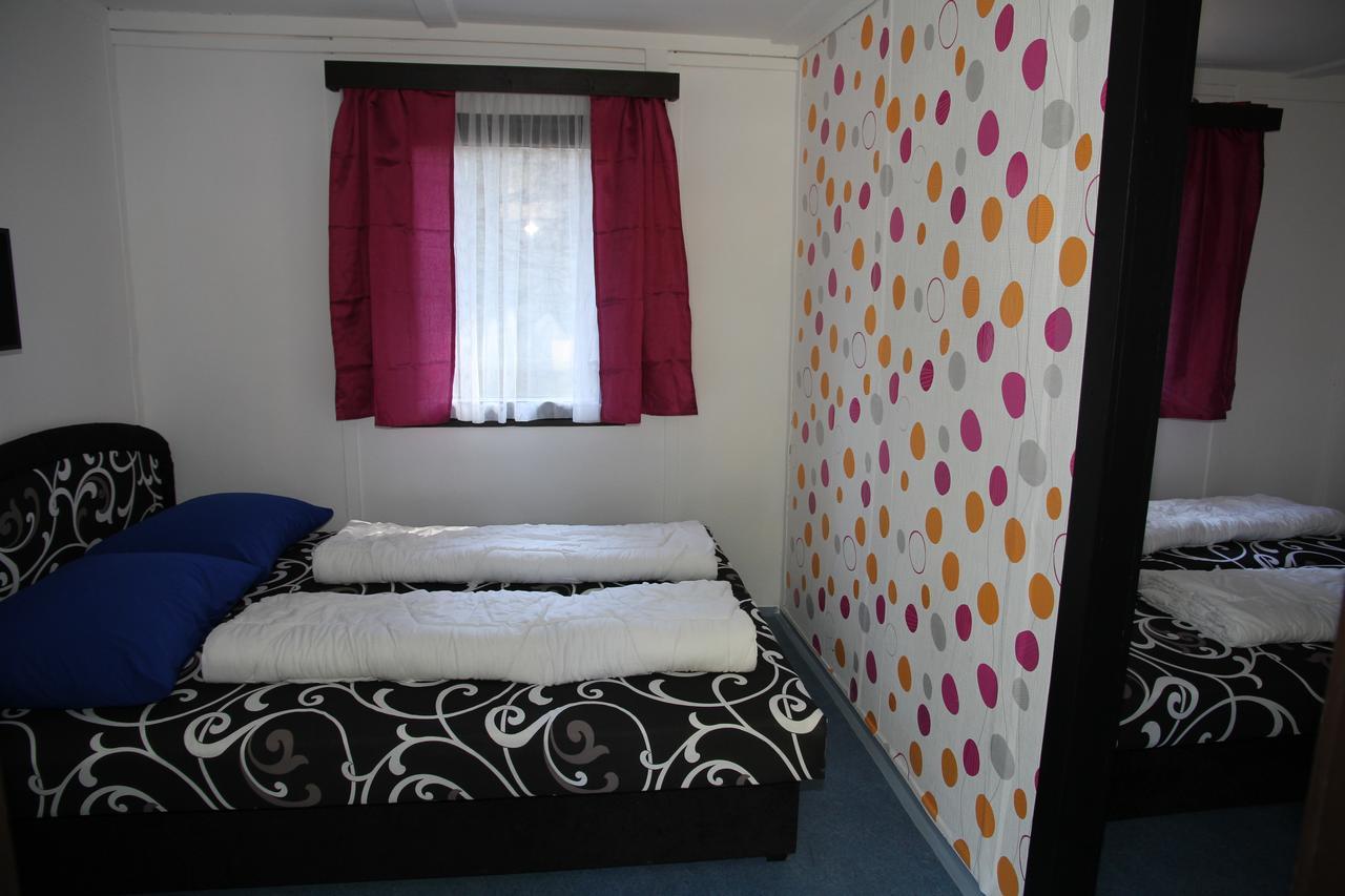Juniorcamp Nova Zivohost Hotel Křečovice Kültér fotó